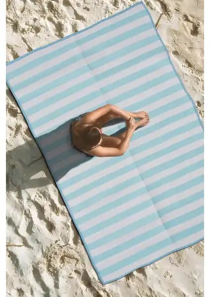 Caretta Home Çok Amaçlı Katlanabilir Plaj ve Bahçe Halısı - Dayanıklı ve Pratik Tasarım