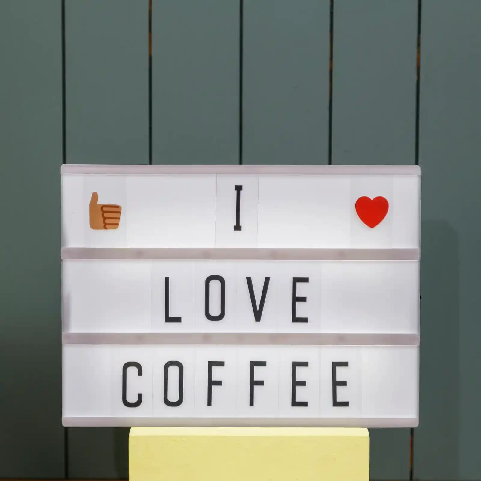 Işıklı Harfli Panolar ile Mekan Dekorasyonunda Yenilikçi ve Çekici Dokunuşlar