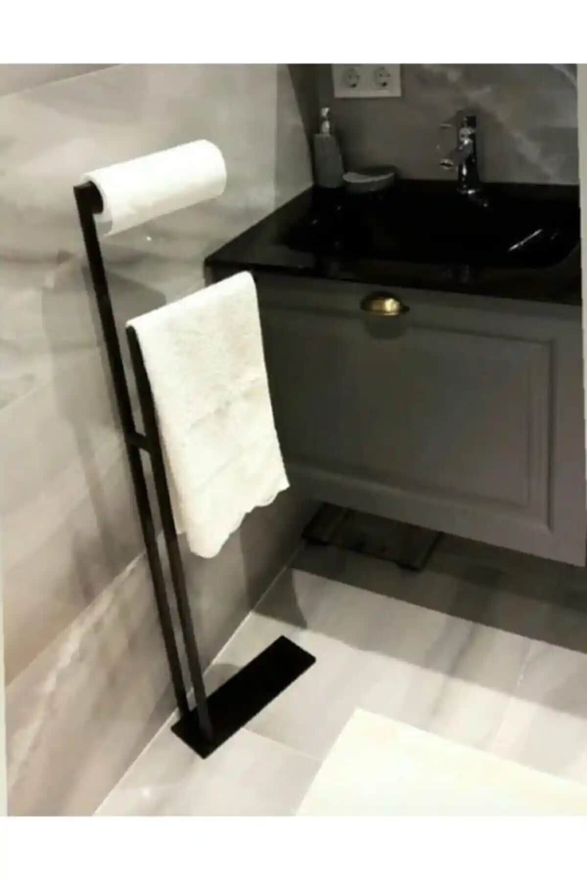 2025'te Siyah Ferforje Havlulukla Banyonuzda Şıklık ve Dayanıklılık