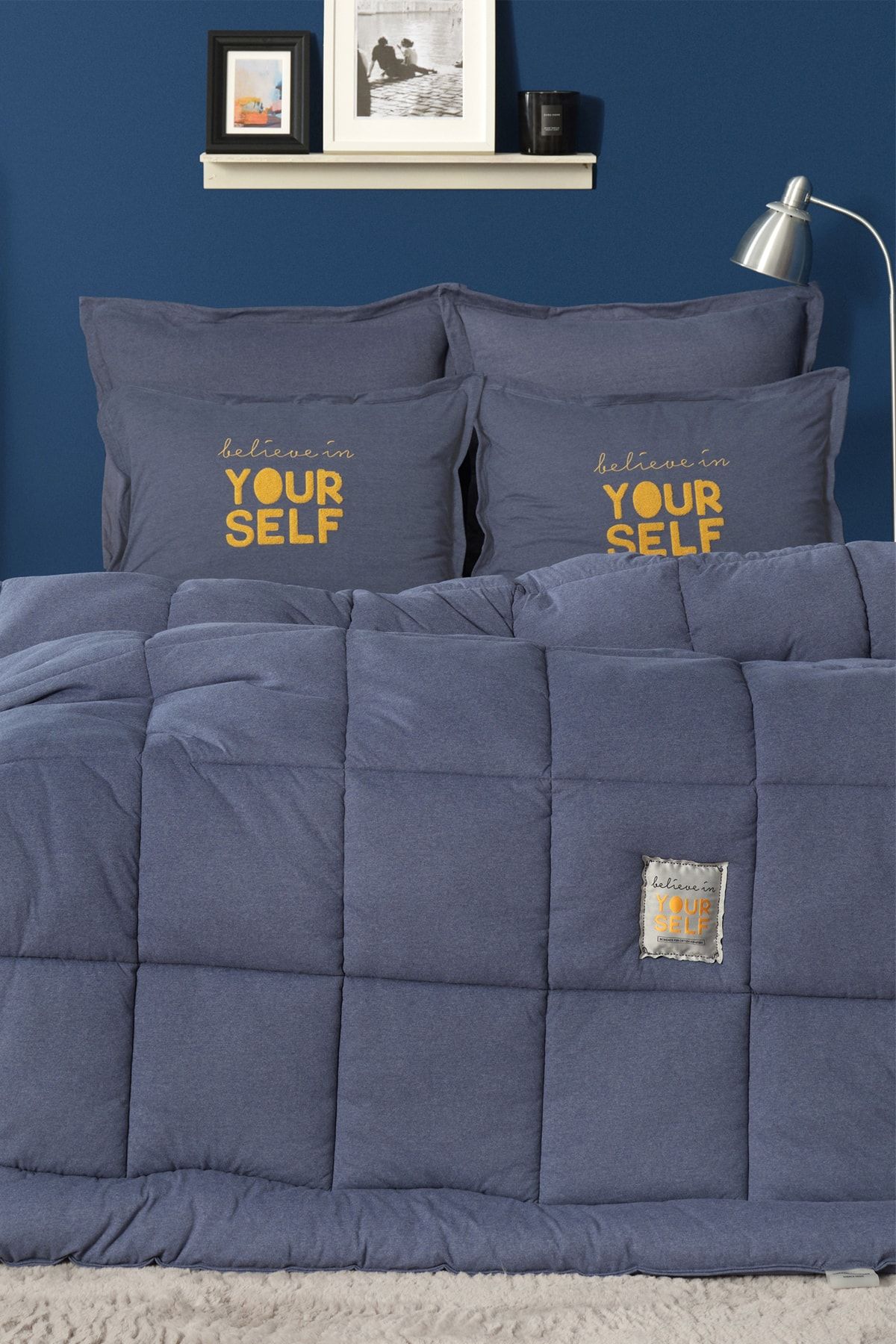 Karaca Home Motto Cotton Comfort Çift Kişilik Indigo: Şıklık ve Konforu Bir Arada Sunar